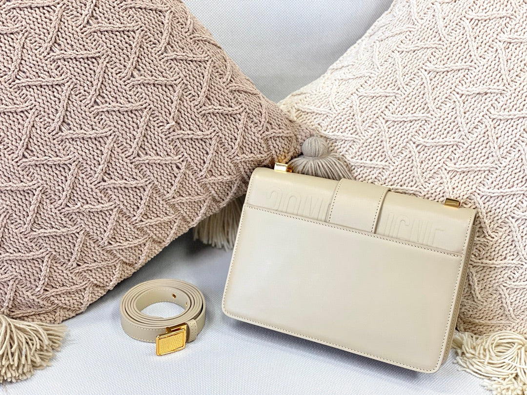 Dior 蒙田 30 Montaigne系列-24cm-牛皮平紋-熔岩棕金扣