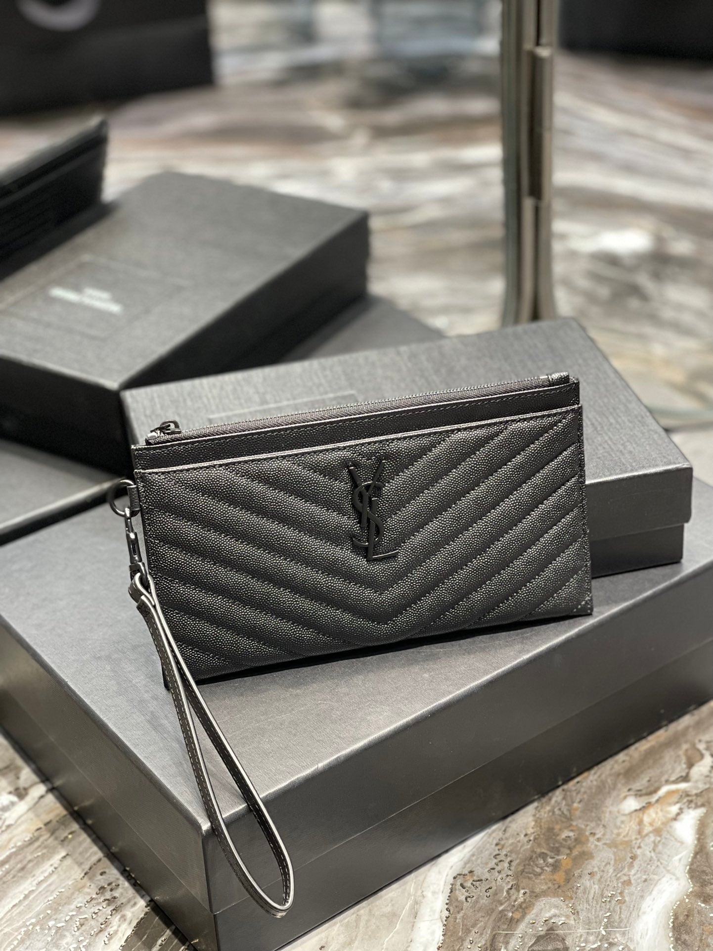 YSL 拉鍊手拿包 扁長夾 黑色黑扣