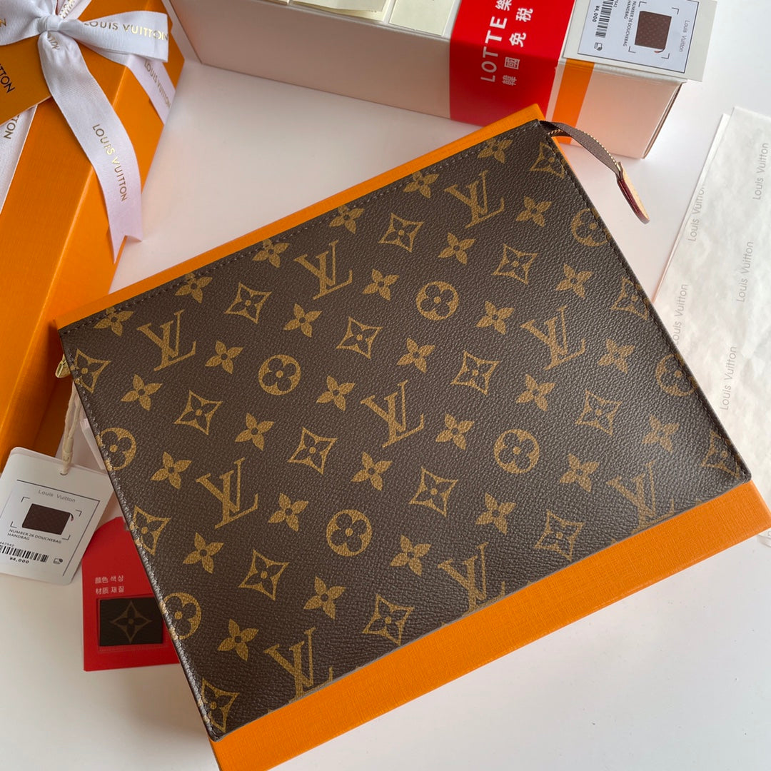 LV M47542 手拿包