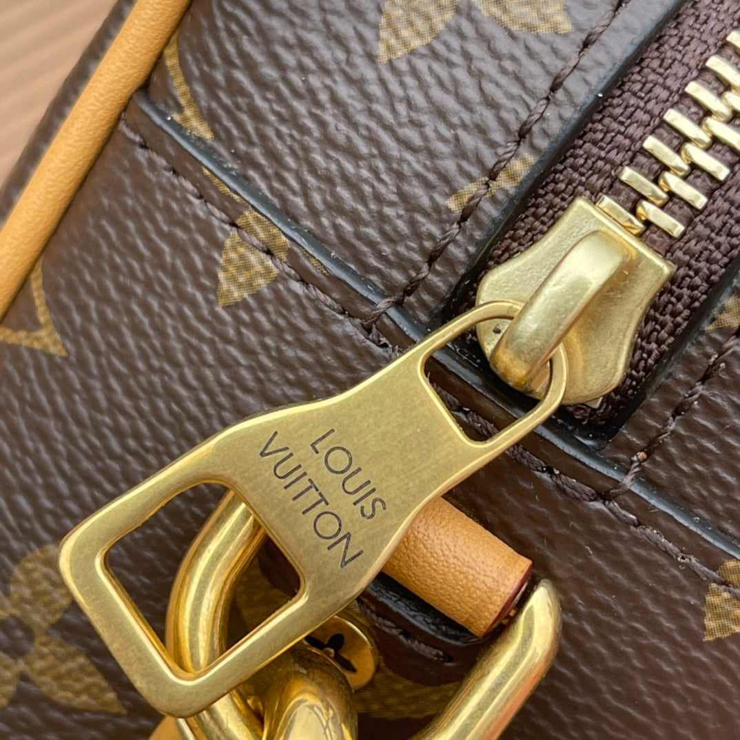 M68906 路L家-Mini Soft Trunck老花盒子包