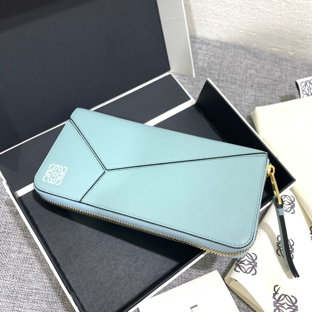 Loewe Puzzle zip around wallet 拉鍊長夾