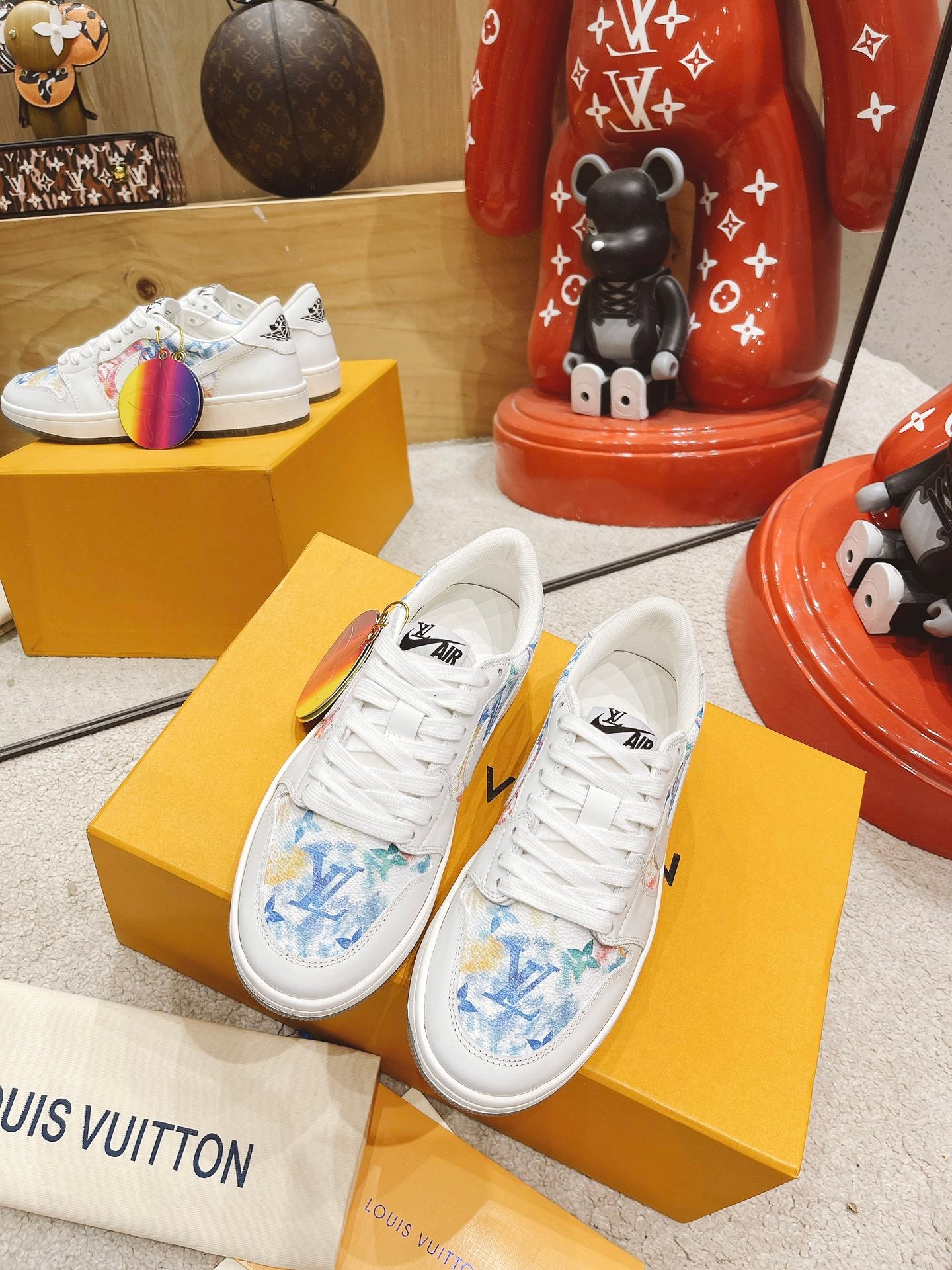 LV鞋-LV x NIKE聯名鞋