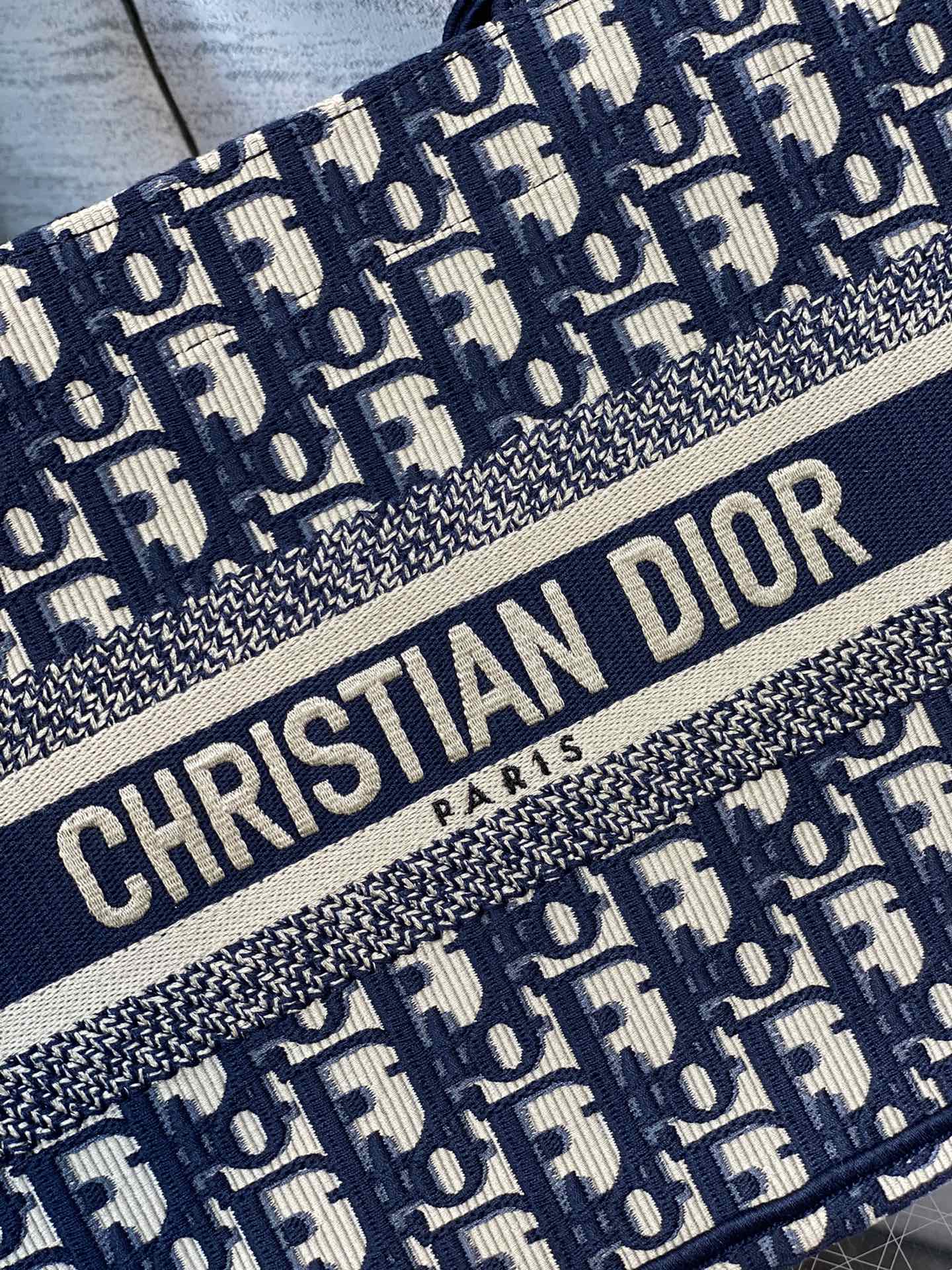Dior Book Tote-新款小號 26.5 x 21 x 14 cm-深藍老花
