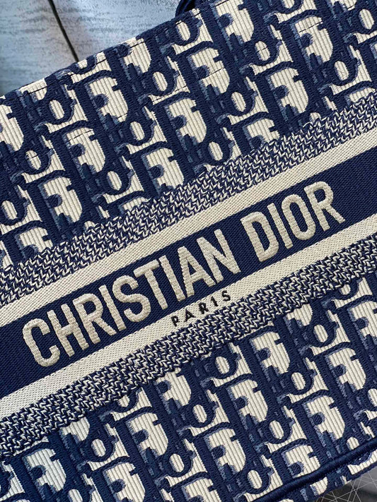 Dior Book Tote-新款小號 26.5 x 21 x 14 cm-深藍老花