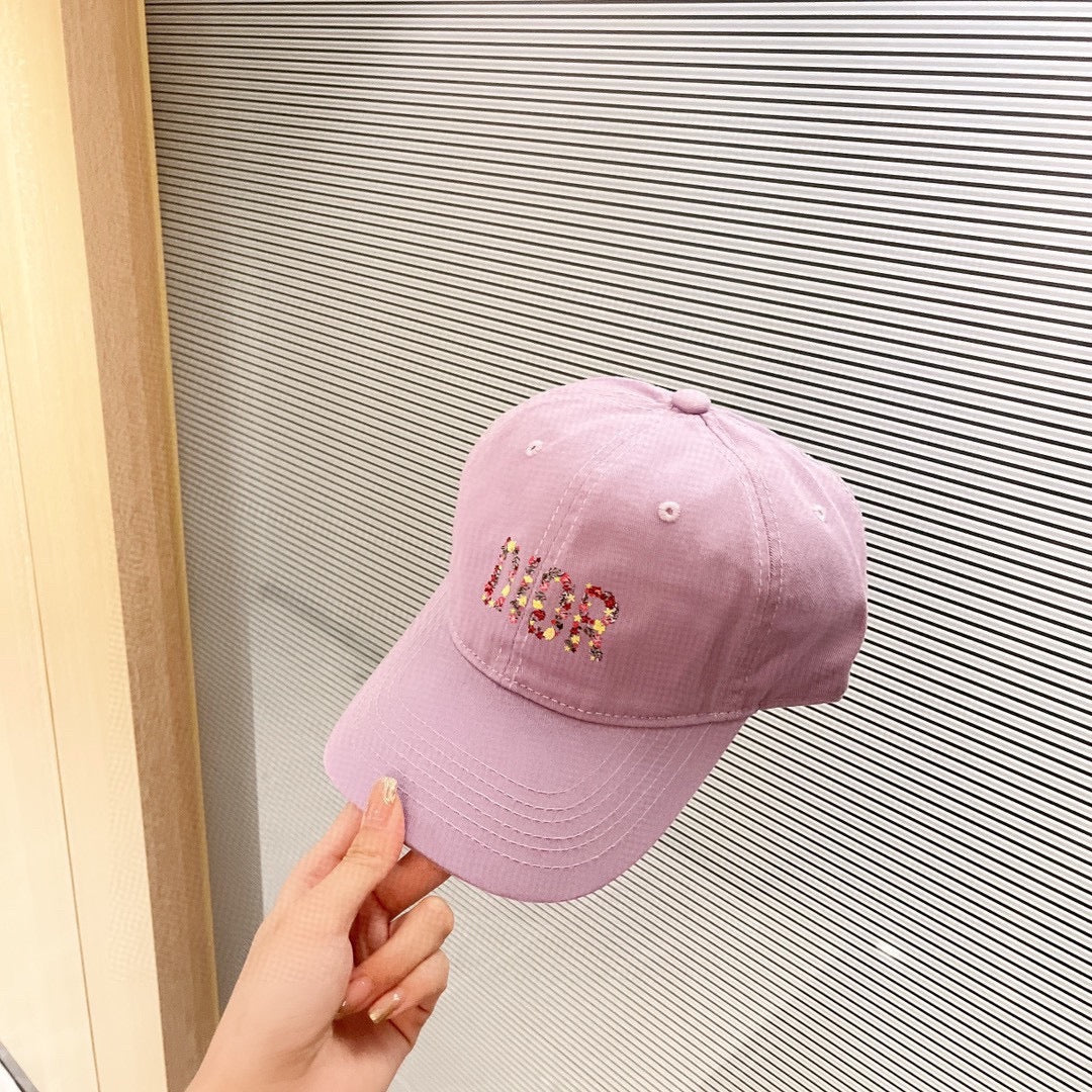 迪D家-花卉LOGO棒球帽