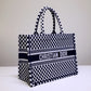 Dior Book Tote-小號36.5cm-黑色波點