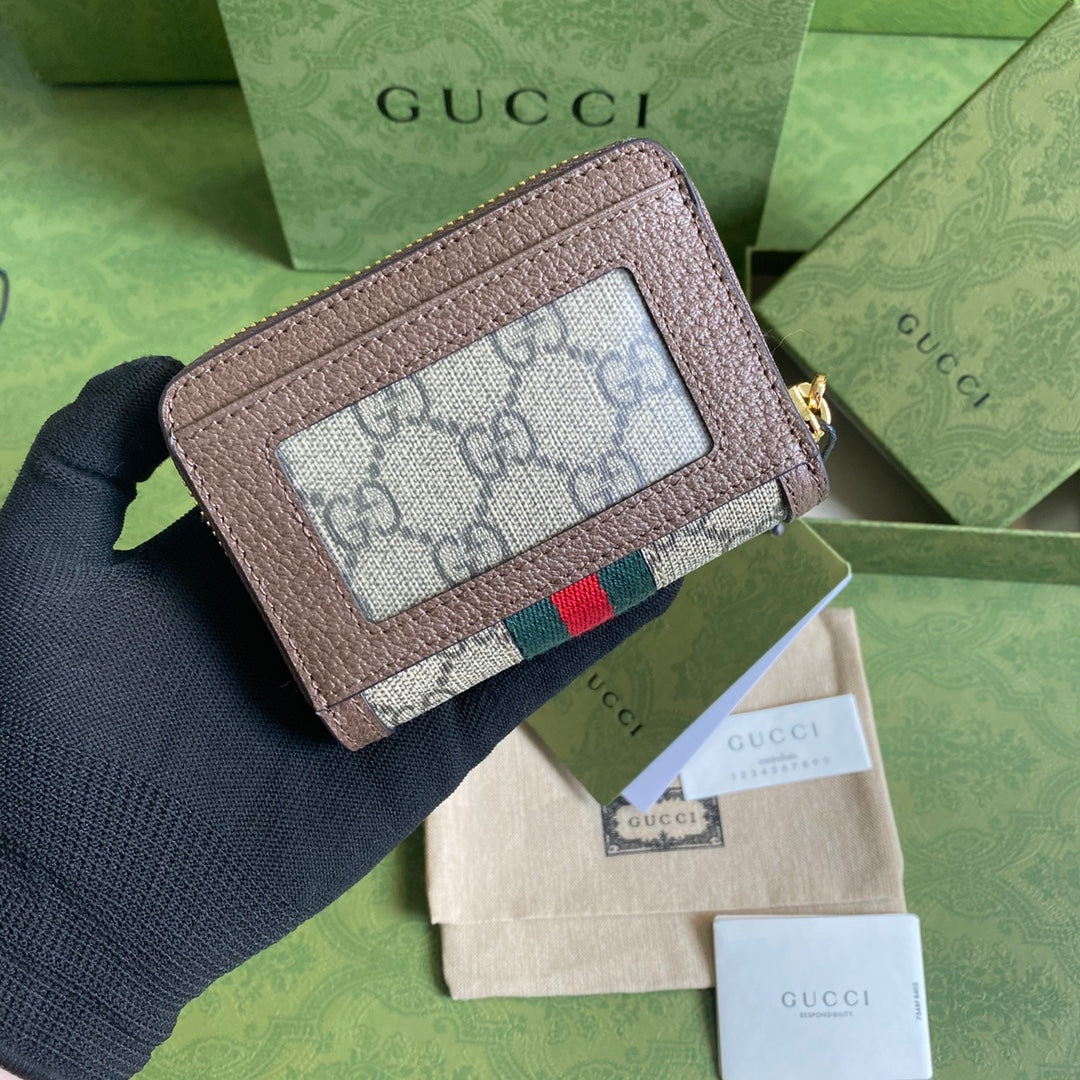 Gucci 新款拉鍊短夾