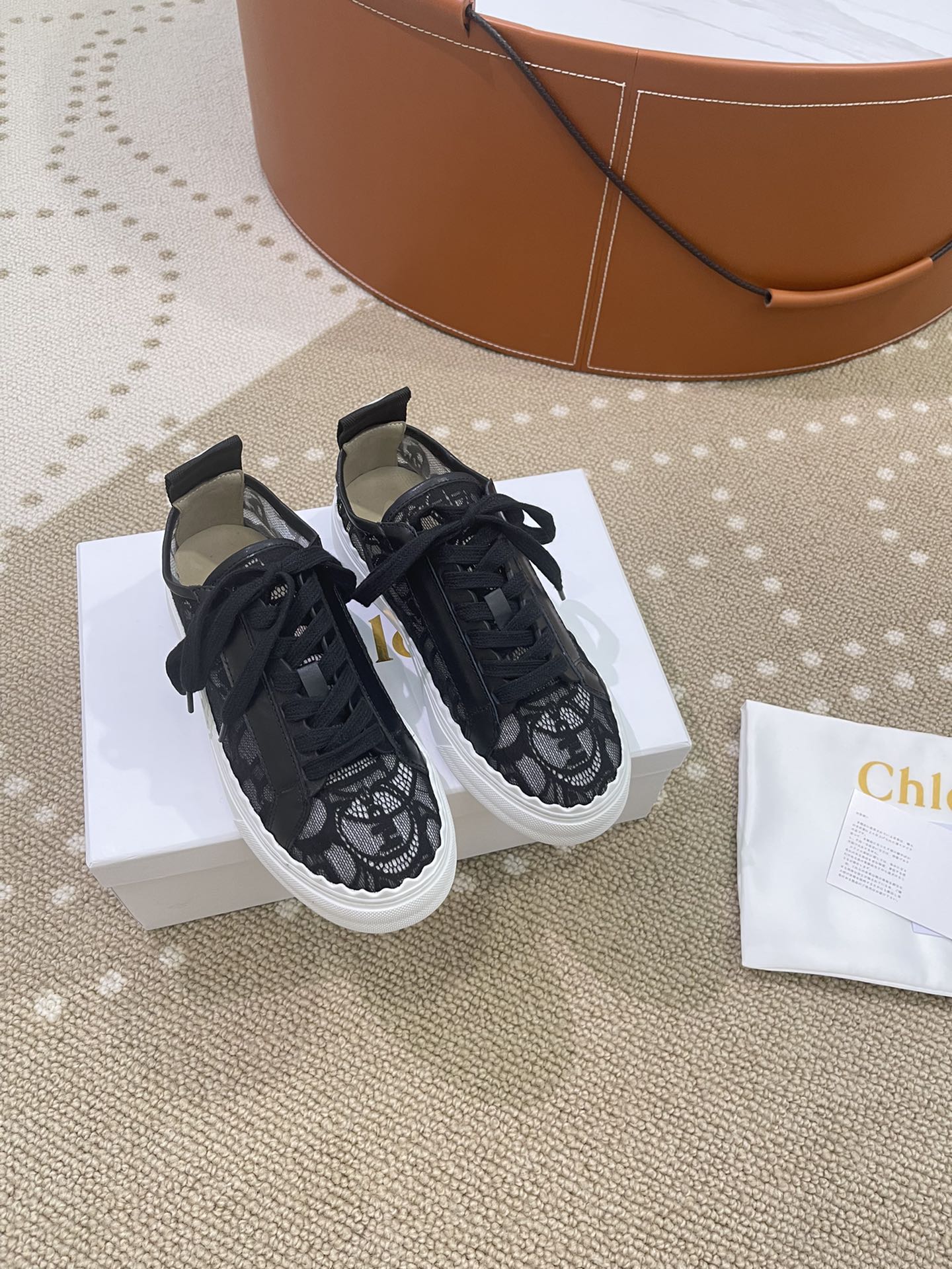 克羅C-蕾絲刺繡帆布鞋（尺碼35-40、41訂製）