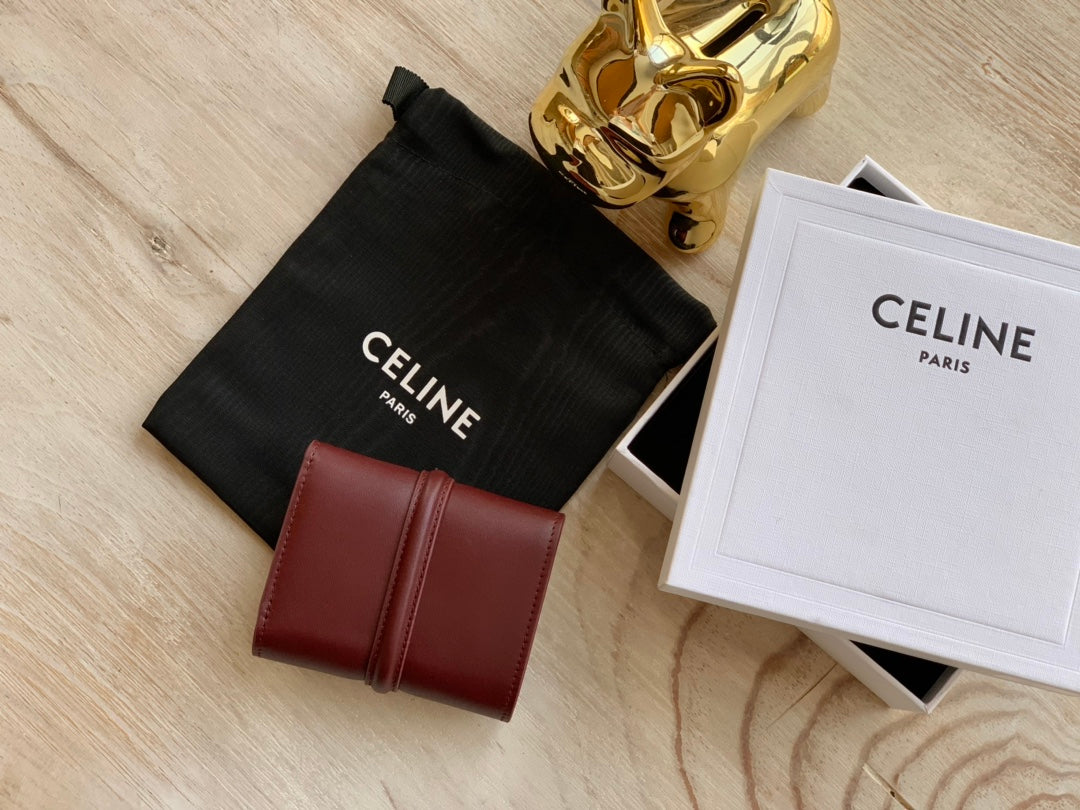 Celine 小號亮澤牛皮革三折短夾