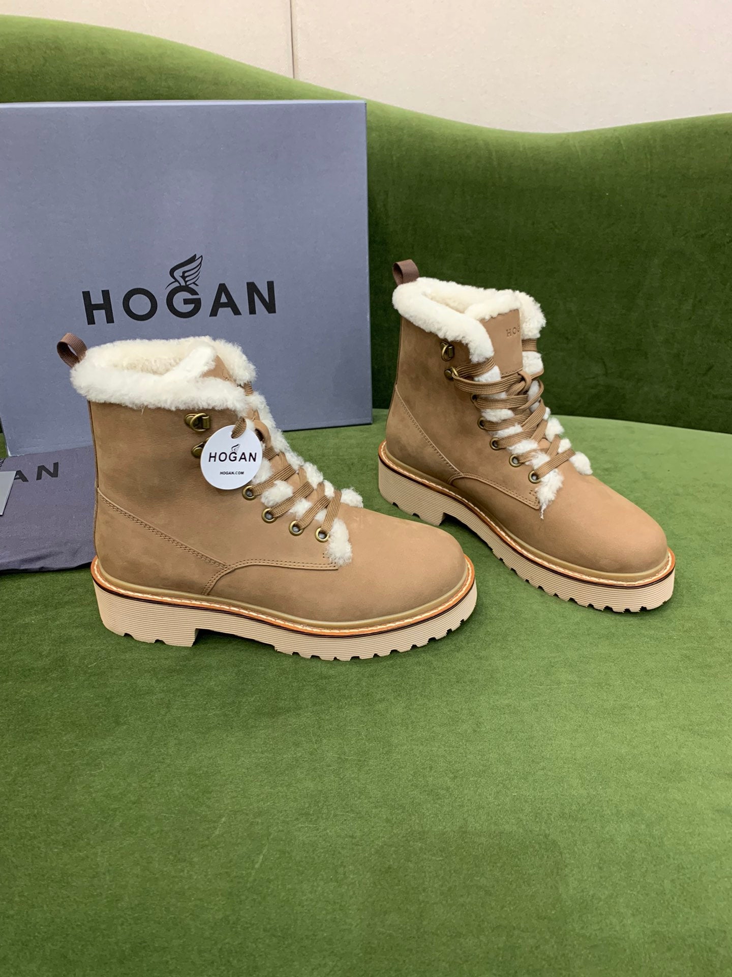 Hogan-毛毛馬丁短靴
