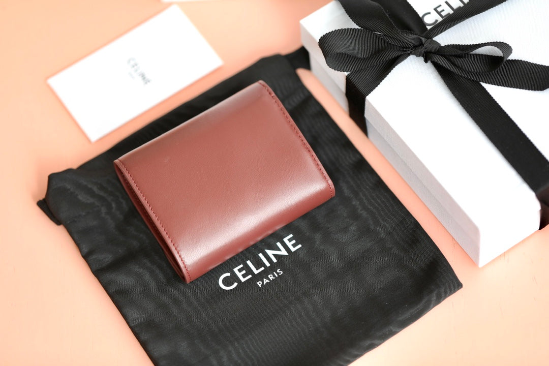 Celine TRIOMPHE 小號亮澤羊皮翻蓋錢包-酒紅
