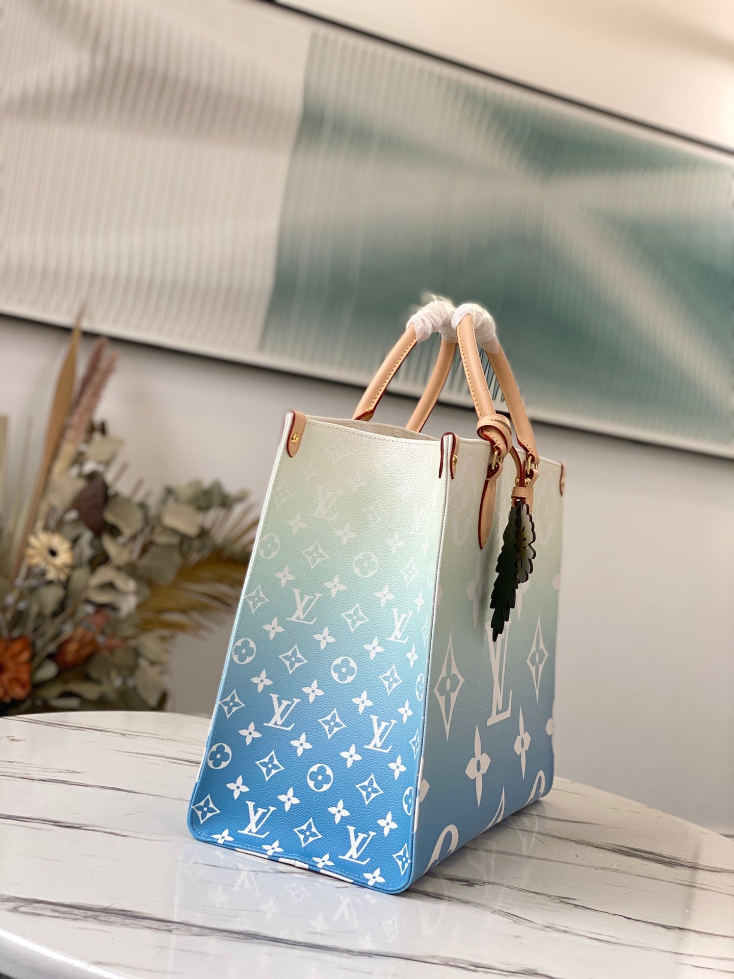 M57639 路L家-Onthego Tote 包 大號 藍色