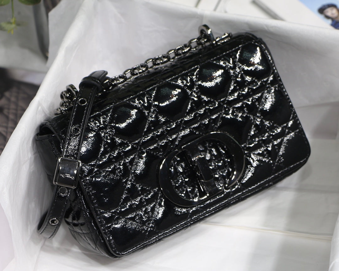 Dior Caro 褶皺漆皮系列 小號20cm-黑色