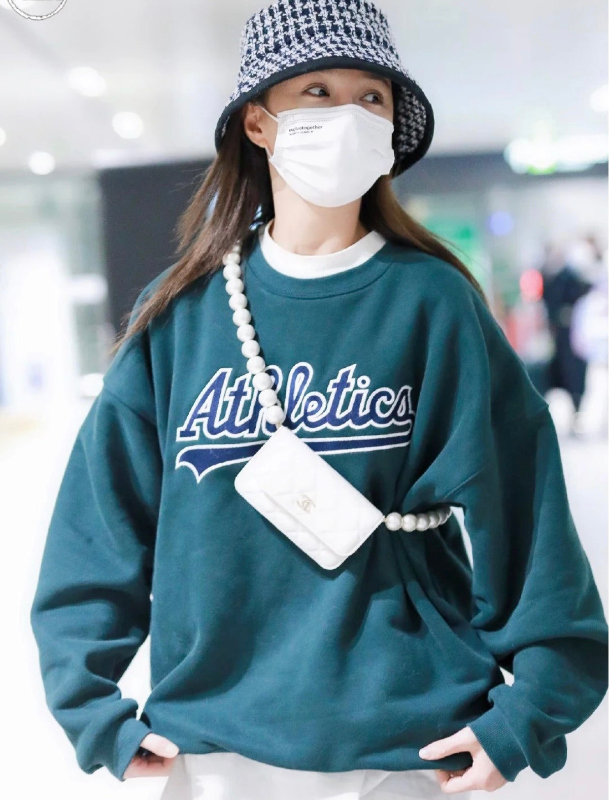Chanel 珍珠鏈條小包