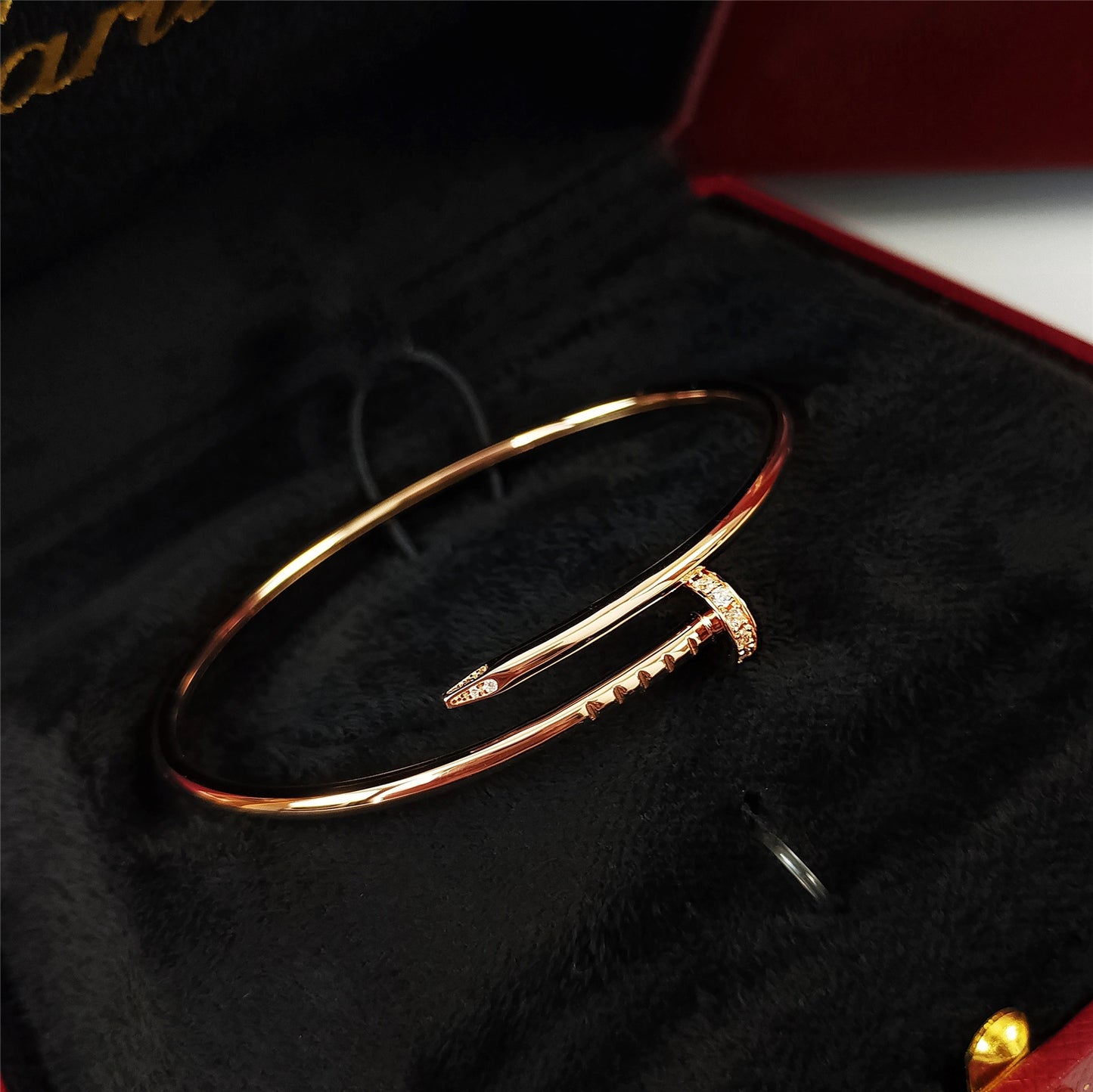 Cartier 細版釘子手鐲 玫瑰金半鑽