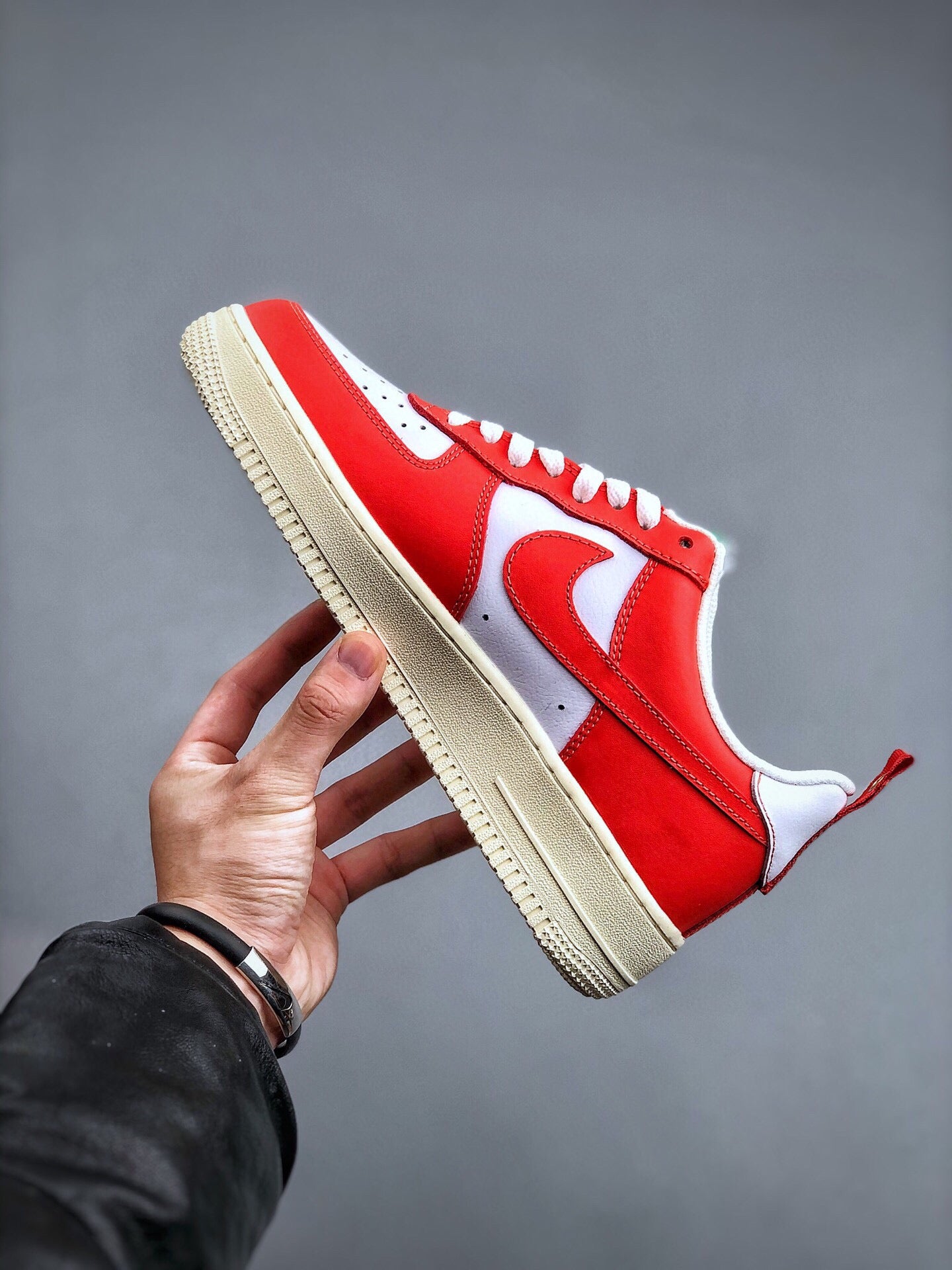 N1KE-Air Force 1 ’07 男女同款 白橙色