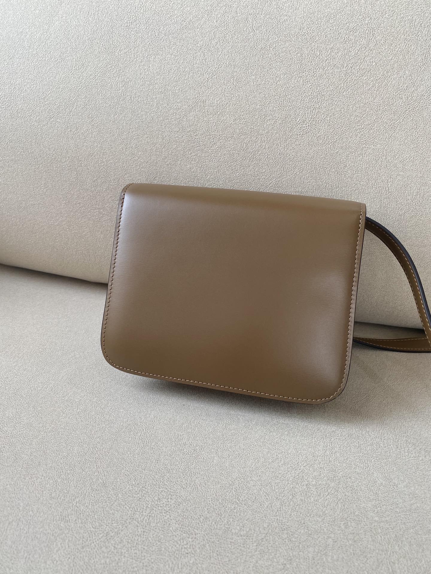 賽C家-Box豆腐包-Teen 18.5cm