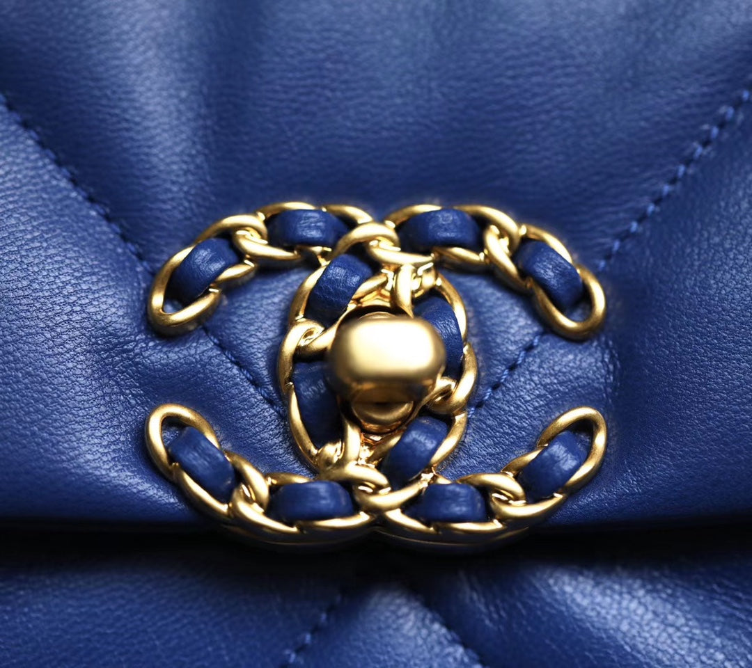 Chanel 19Bag-小號電光藍