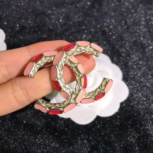 Chanel 胸針