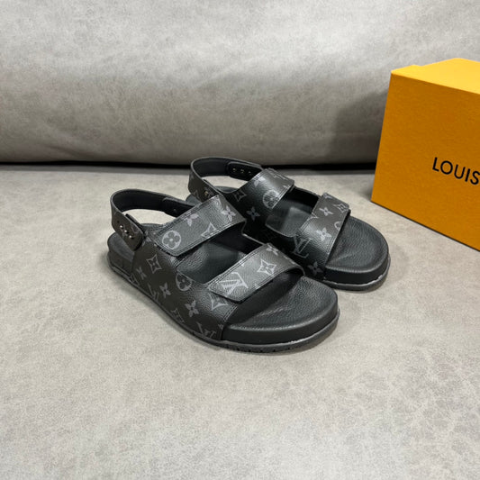 Lou-壓紋涼鞋 黑色