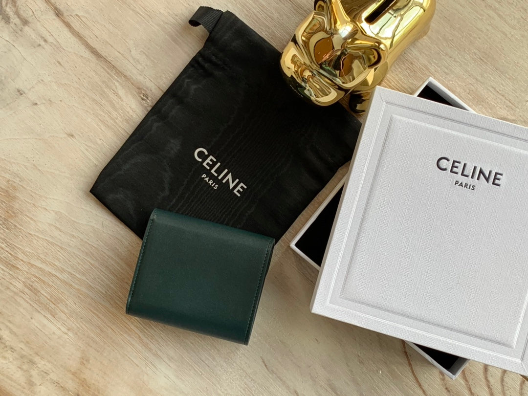 Celine TRIOMPHE 小號亮澤羊皮翻蓋錢包-墨綠