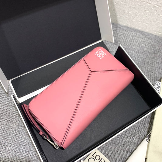 Loewe Puzzle zip around wallet 拉鍊長夾