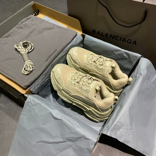 Balenciaga 巴黎世家-老爹鞋