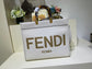 芬F家-Fendi Sunshine-中號白色牛皮手提袋
