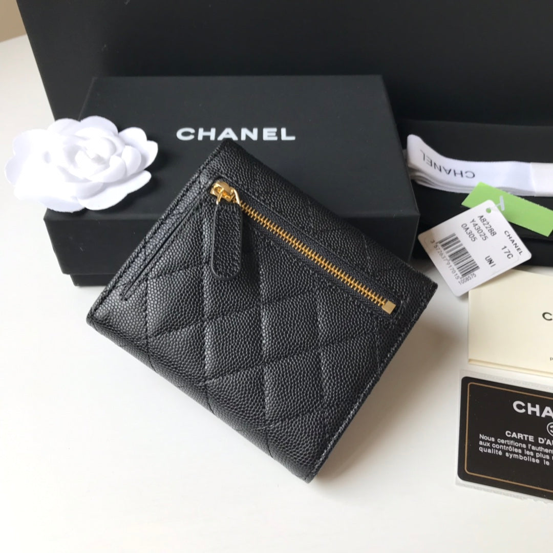 Chanel 三折短夾-黑色球紋皮金釦