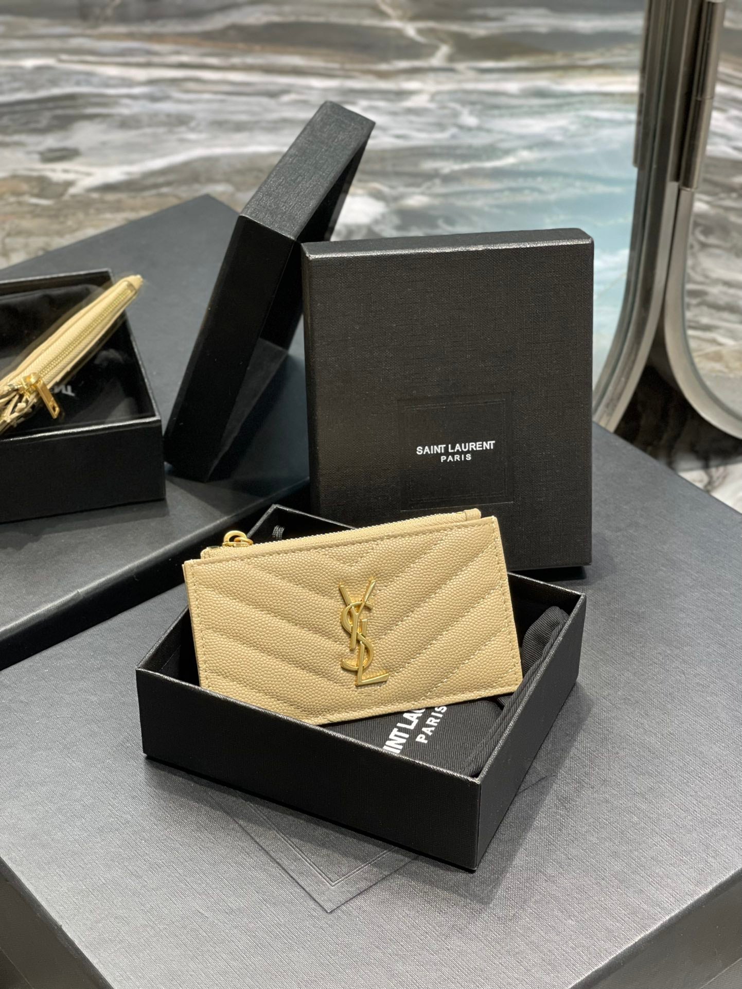 YSL 新品卡包_杏色金扣