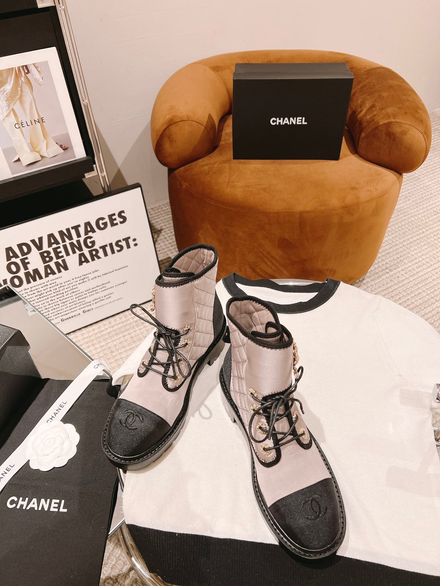 小香家-鏈條菱格機車短靴 杏色