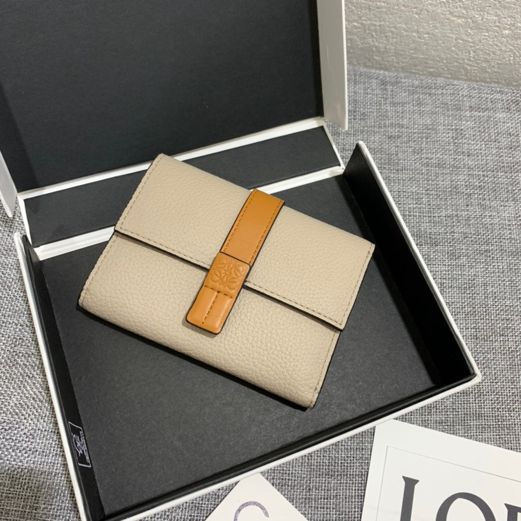 Loewe 三折短夾