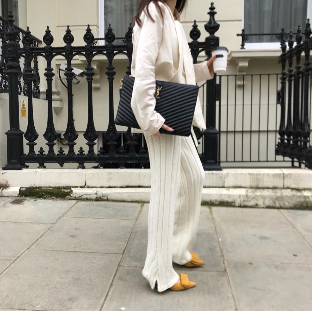YSL MONOGRAM 大號手拿包-黑色小牛皮銀扣-36cm