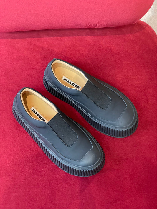JIL SANDER-經典小牛皮餅乾鞋 黑色
