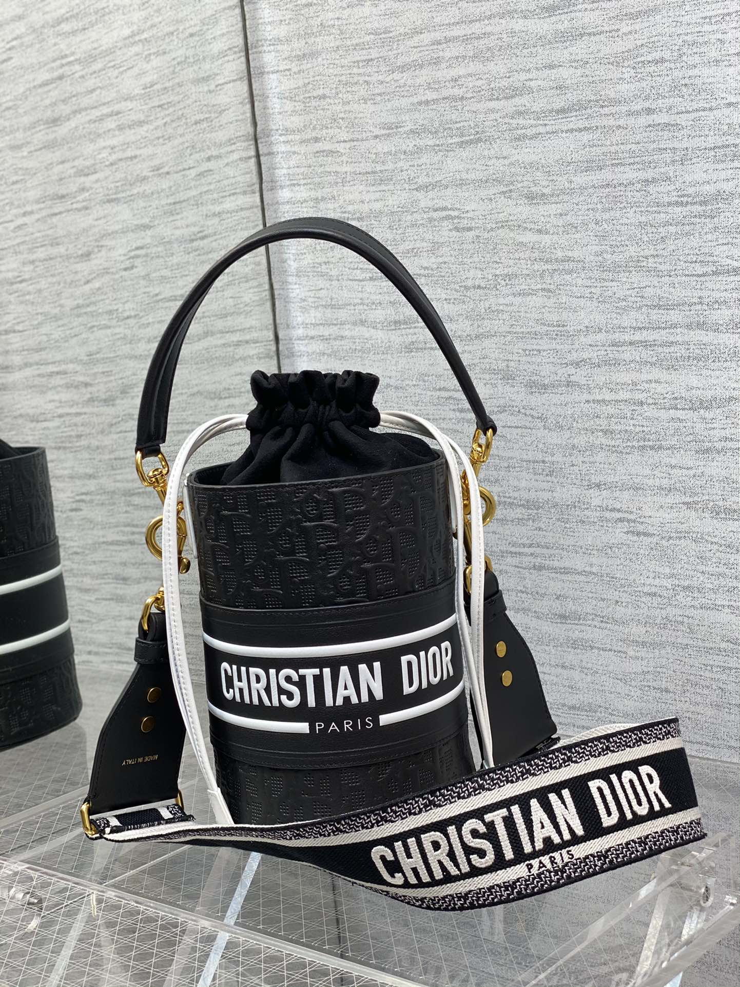 Dior-2022春夏Vibe系列 壓花水桶包
