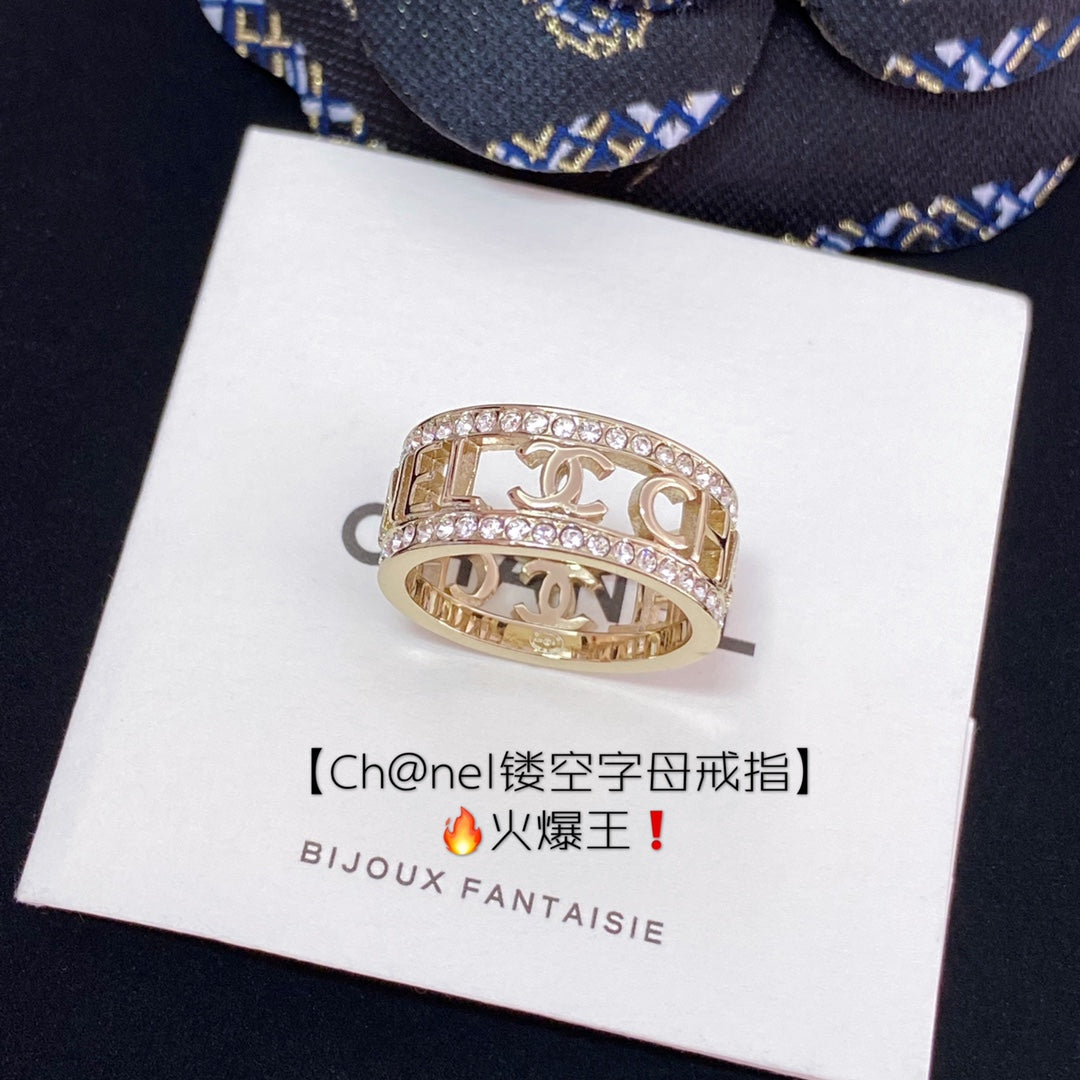 Chanel 戒指