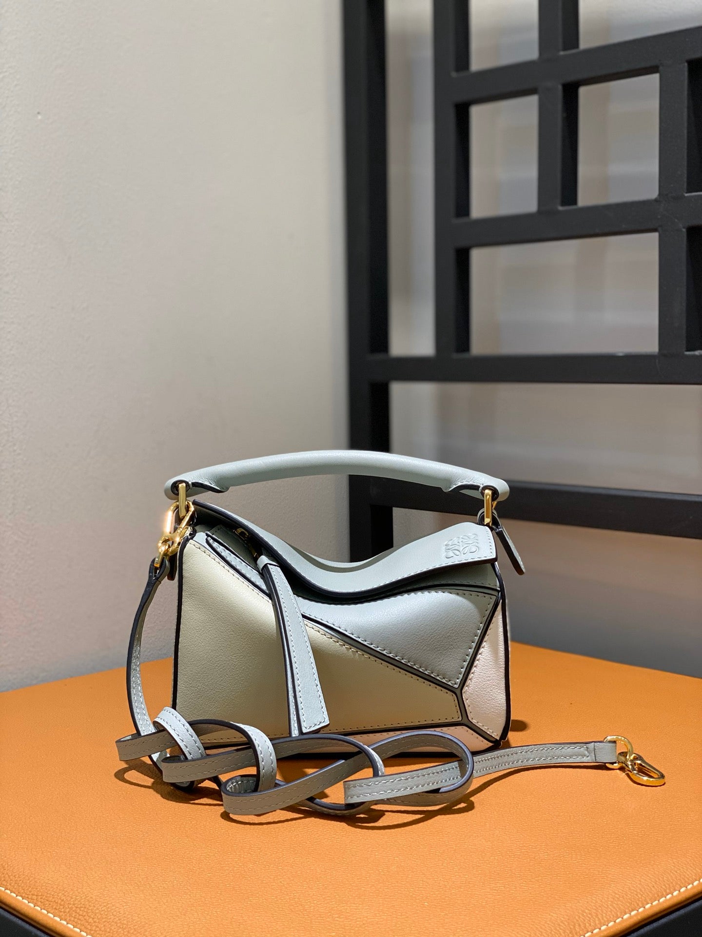 羅L威-Puzzle bag mini 小牛皮