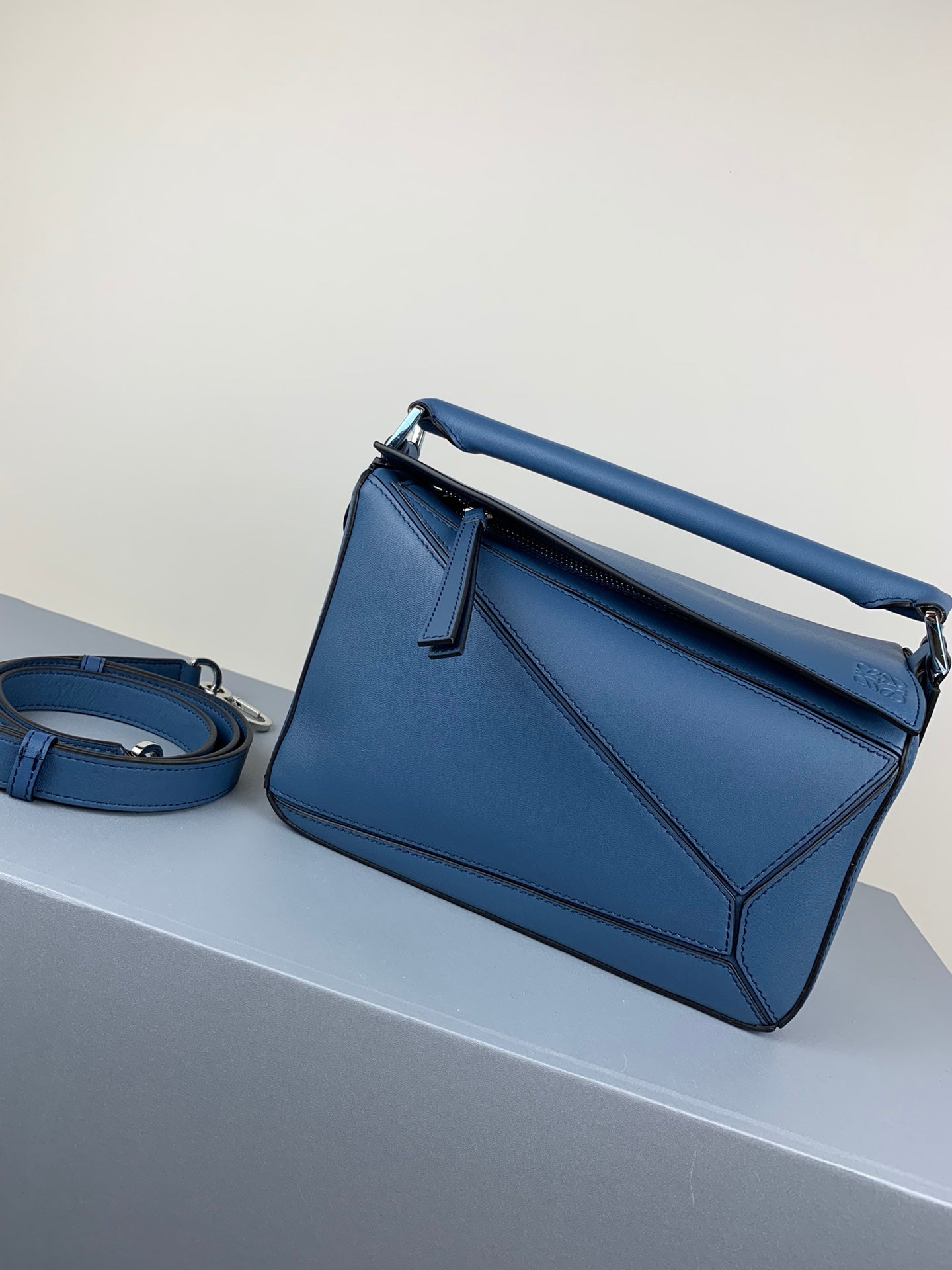 羅L威-Puzzle bag 小牛皮 小號