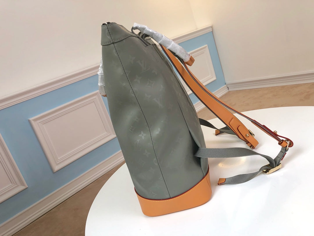 Lou-Tote Monogram Glaze 後背包 袋包 灰色