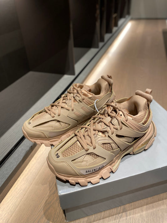 Balenciaga 巴黎世家-老爹鞋