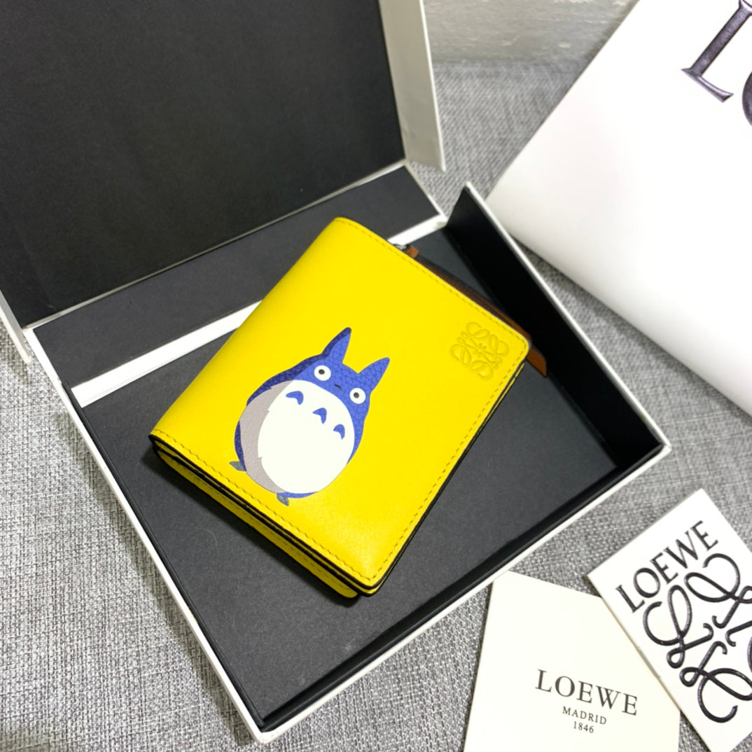 Loewe 限量特別款“龍貓”系列短夾
