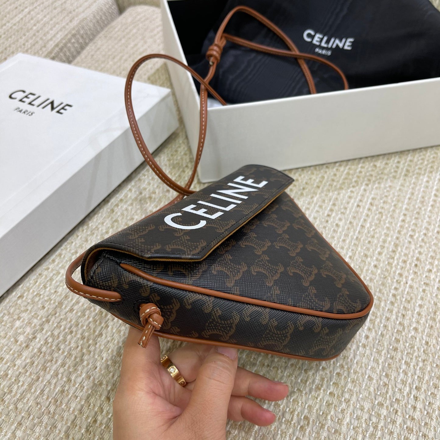 Celine 凱旋門老花三角形包