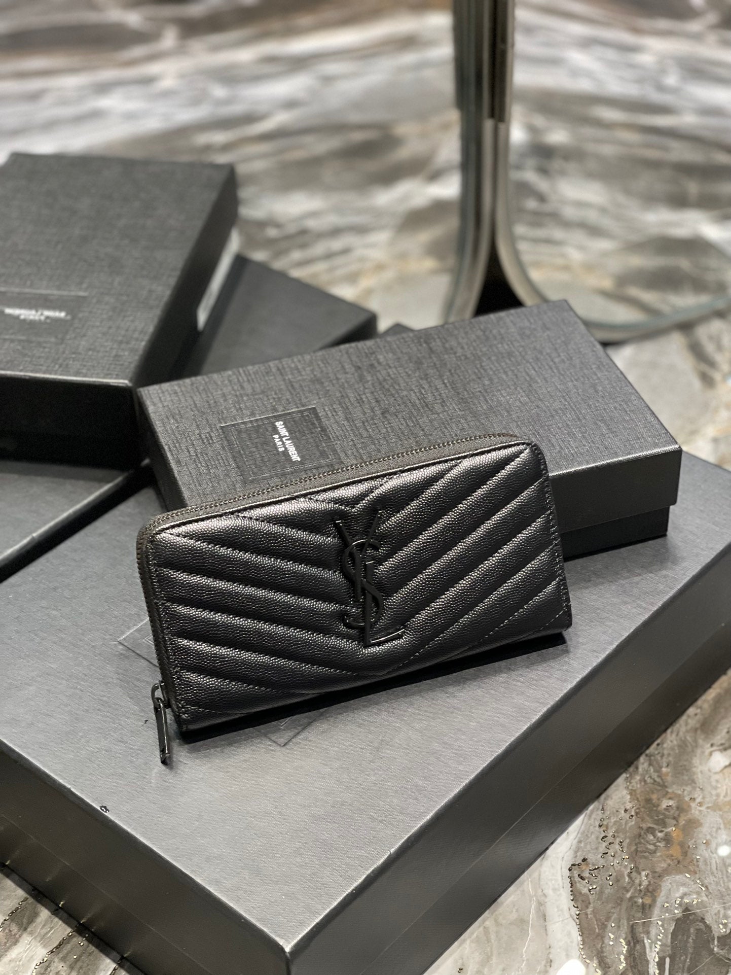 YSL 拉鍊長夾 黑色黑扣