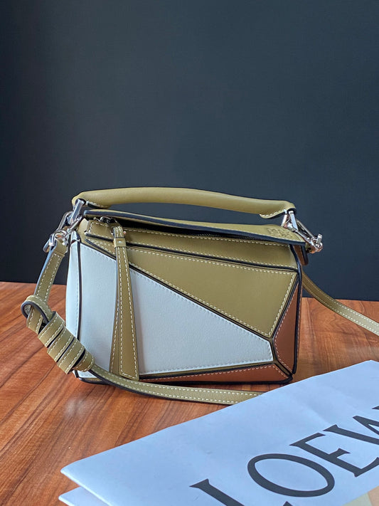 羅L威-Puzzle bag mini 小牛皮