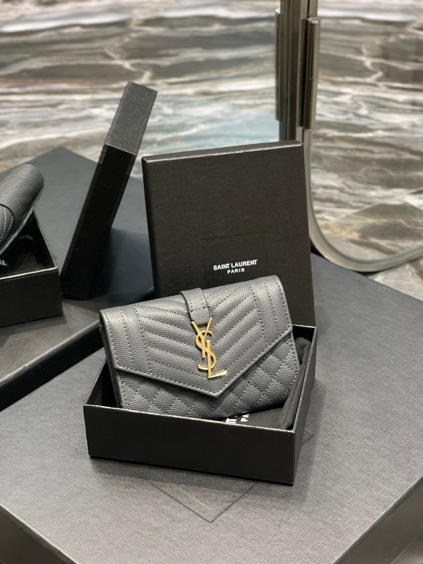 YSL 新品短夾 藍灰色金扣
