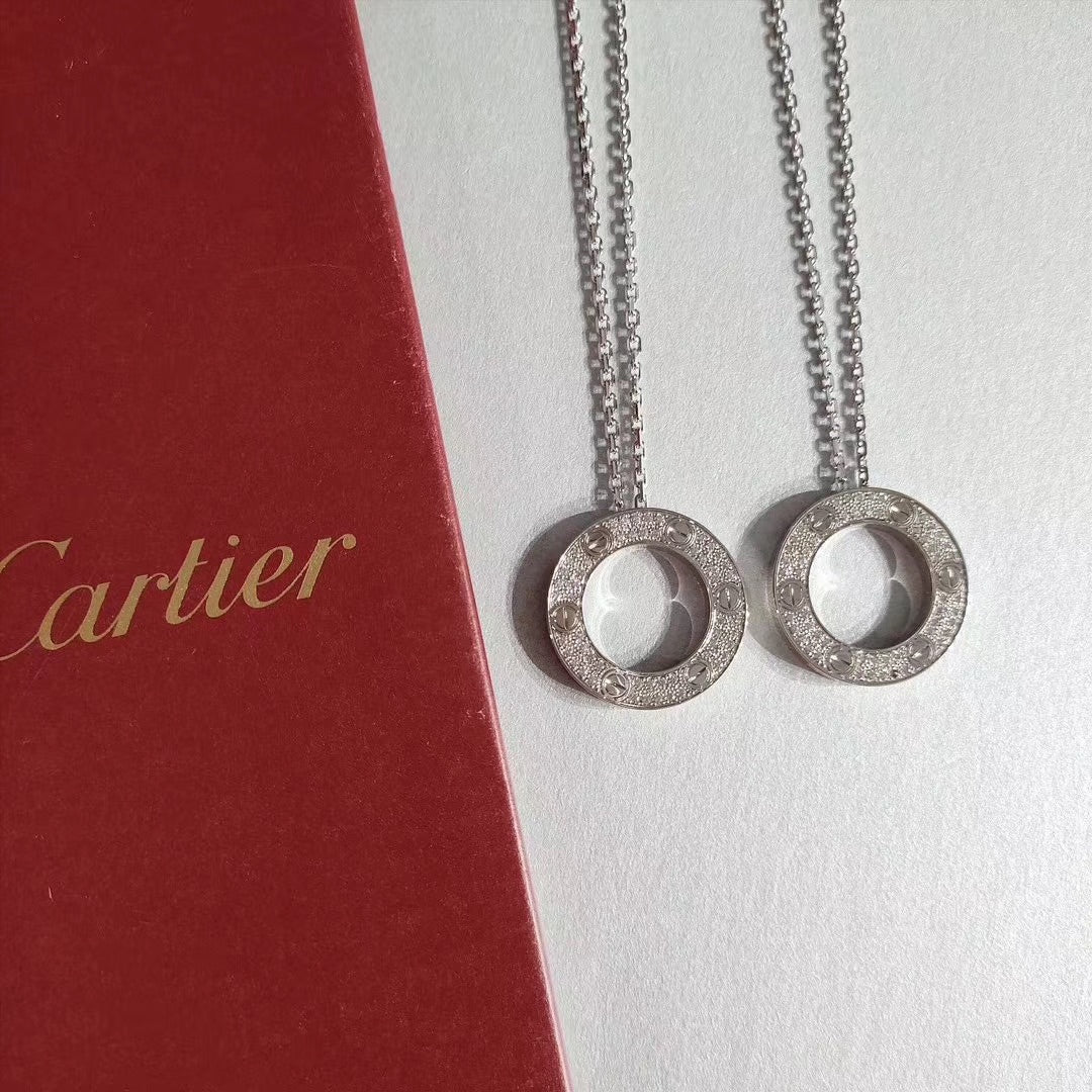 Cartier Love大圓餅滿天星項鍊