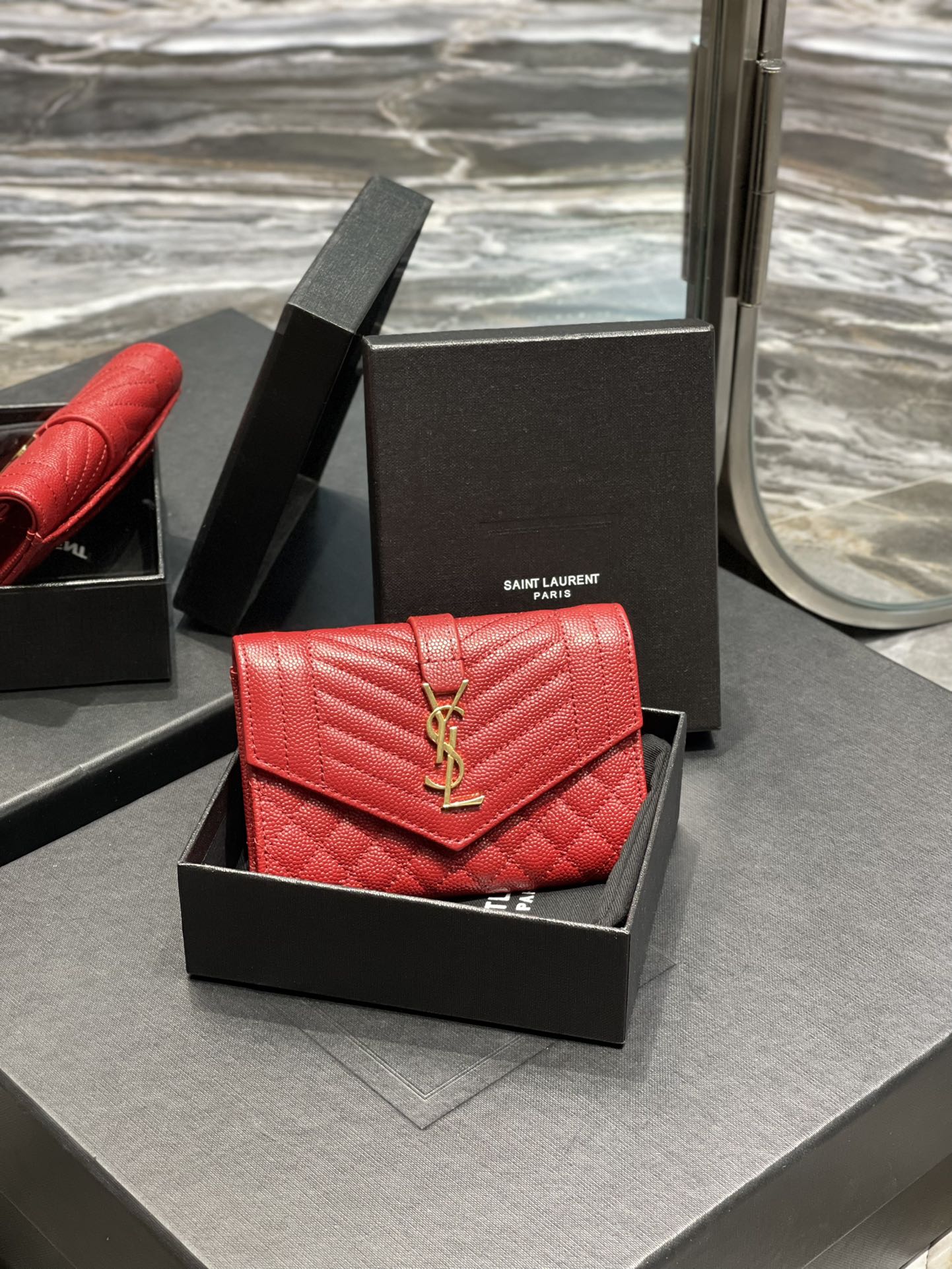 YSL 新品短夾 紅色金扣