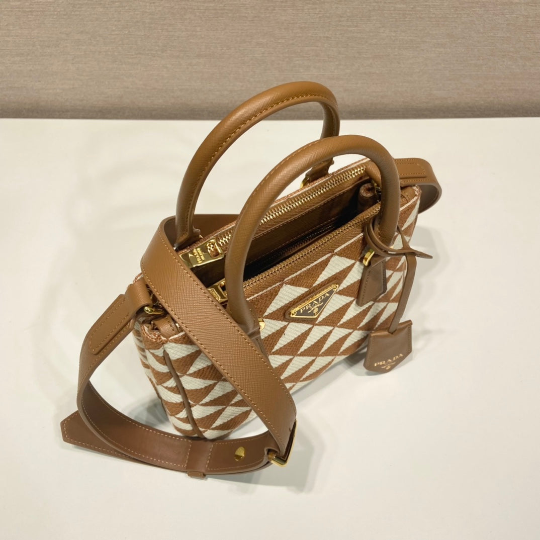 普P家-刺繡織物包