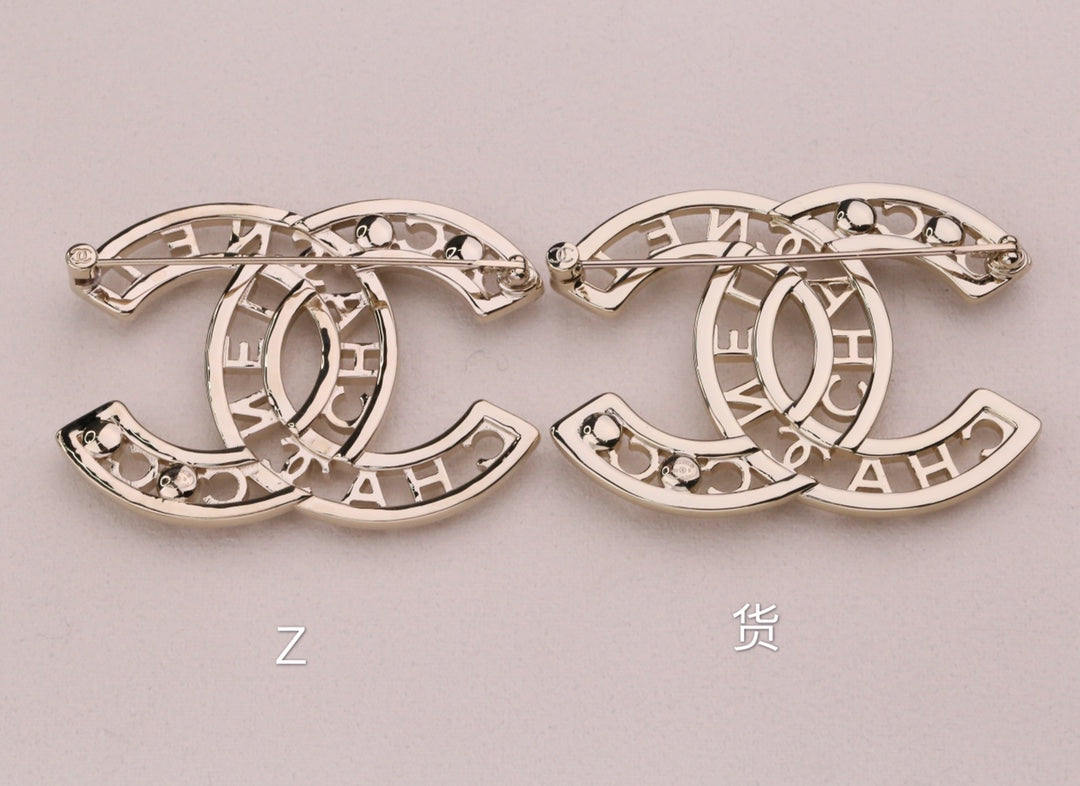 Chanel 胸針