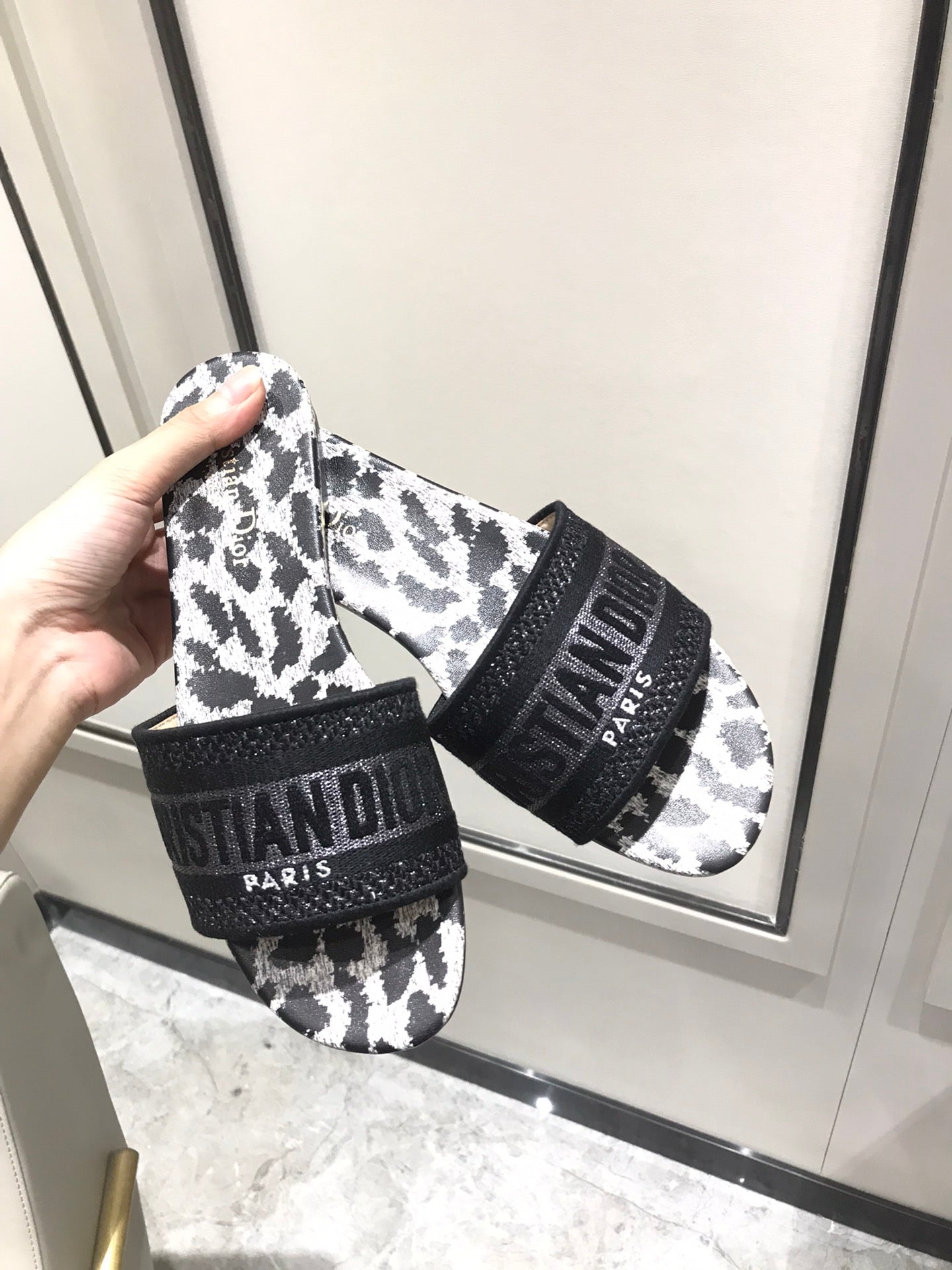 迪D家-2022早春新品 豹紋拖鞋